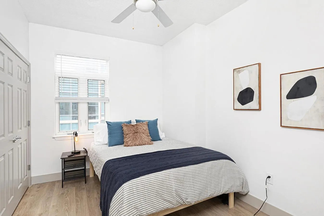 The Hornet - Cozy And Spacious 3Br - Free Parking - Views - 2 Mins To Stadium Charlotte United States